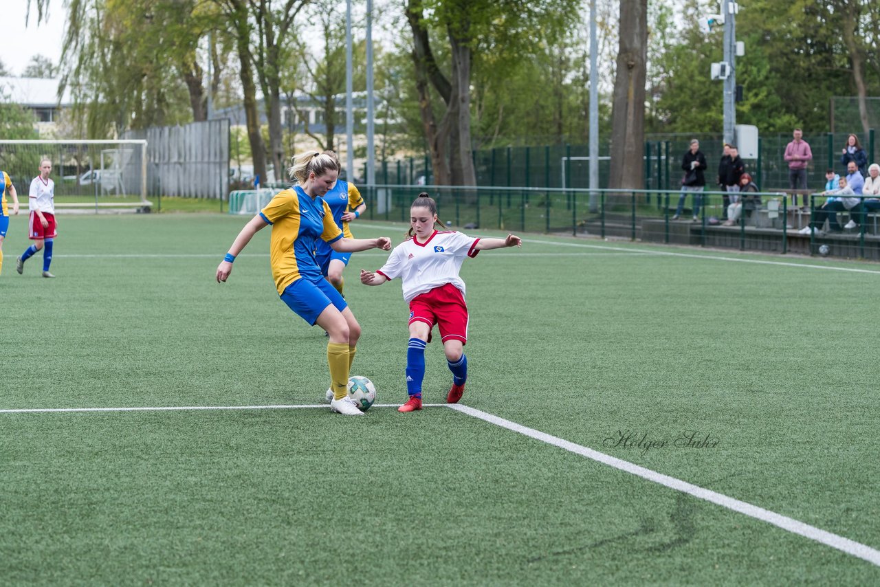 Bild 77 - wBJ Hamburger SV 2 - Victoria 1 : Ergebnis: 0:1